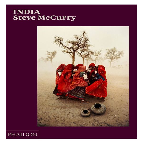 کتاب India اثر Steve Mccurry نشر فیدون