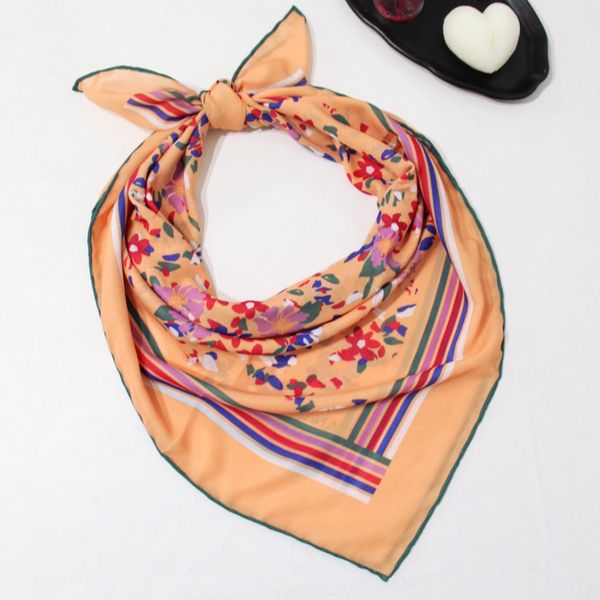 روسری زنانه مدل نخی خنک تابستانی طرح گل ریز  کد ana-5026