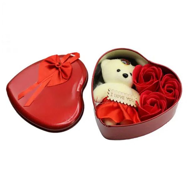 گل مصنوعی مدل جعبه کادویی گل و عروسک قلبی  