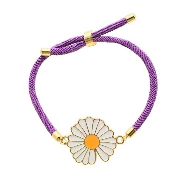 دستبند زنانه طرح گل بابونه 