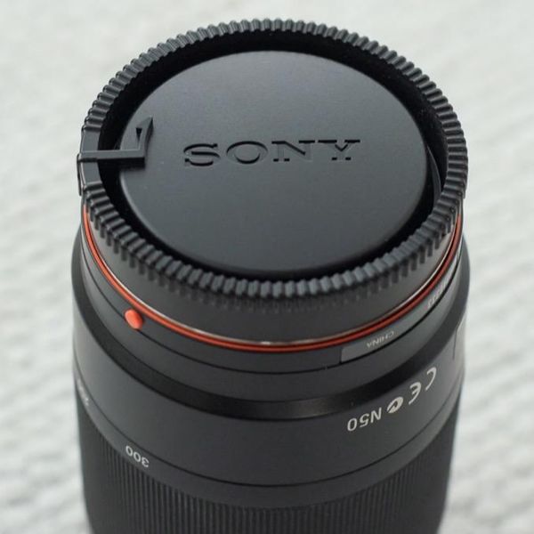 لنز دوربین سونی مدل  sony 75_300mm f4.5-5.6 a mount