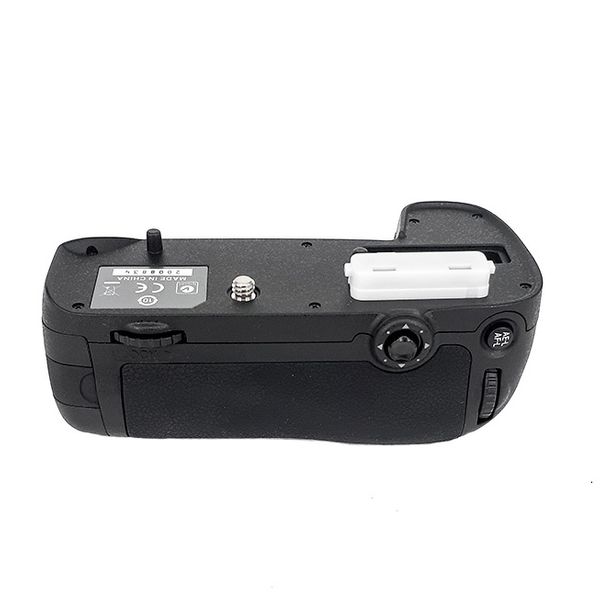 گریپ باتری دوربین مدل BM-D15 مناسب برای دوربین نیکون D7100/D7200