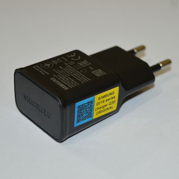 شارژر دیواری مدل EP-TA200 به همراه کابل تبدیل USB-C
