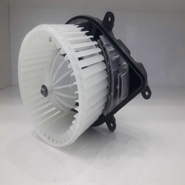 موتور فن بخاری ایساکو کد 10102033 مناسب برای H30 CROSS