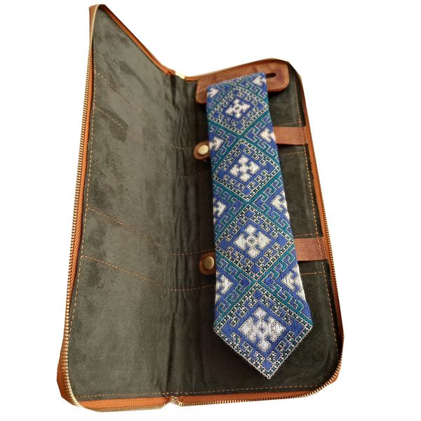 کراوات مدل دست دوز بلوچی B1 به همراه کیف