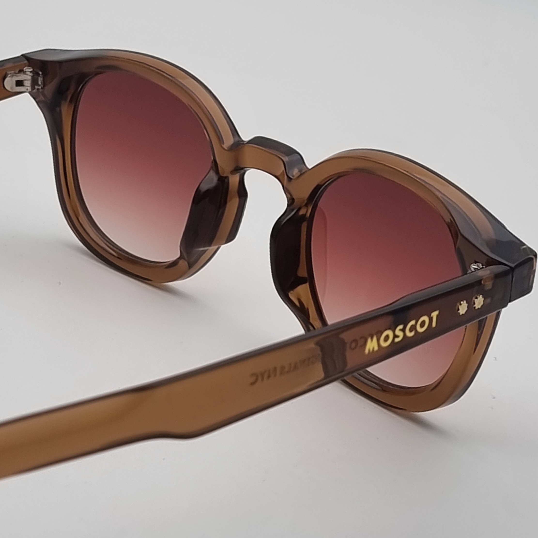 عینک آفتابی موسکوت مدل 6026GH