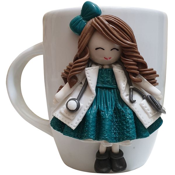 ماگ سرامیکی مدل عروسکی طرح پزشک پرستار کد B_118