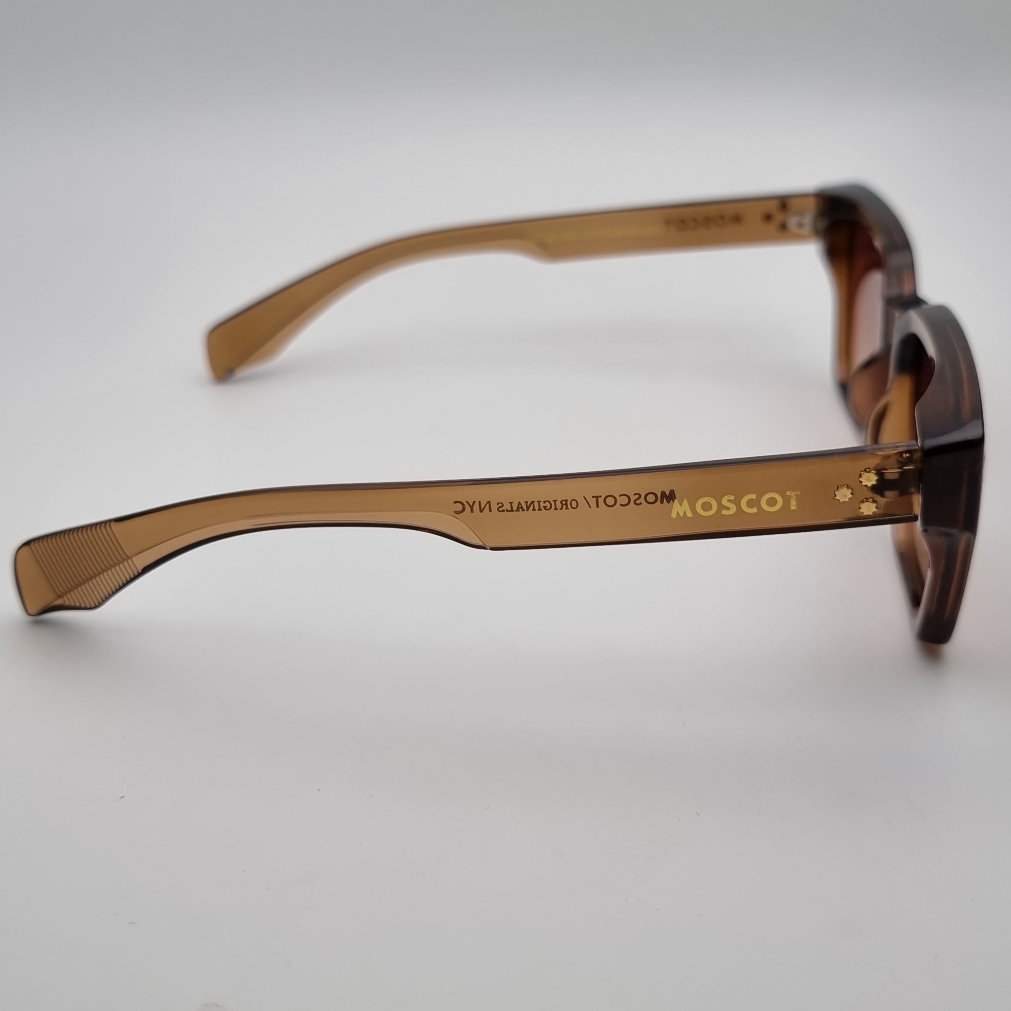 عینک آفتابی موسکوت مدل 6043GH