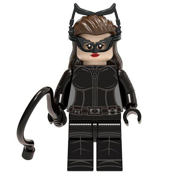 ساختنی مدل Catwoman