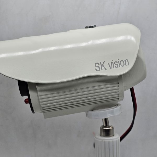 ماکت دوربین مداربسته اسکای ویژن مدل چراغ دار