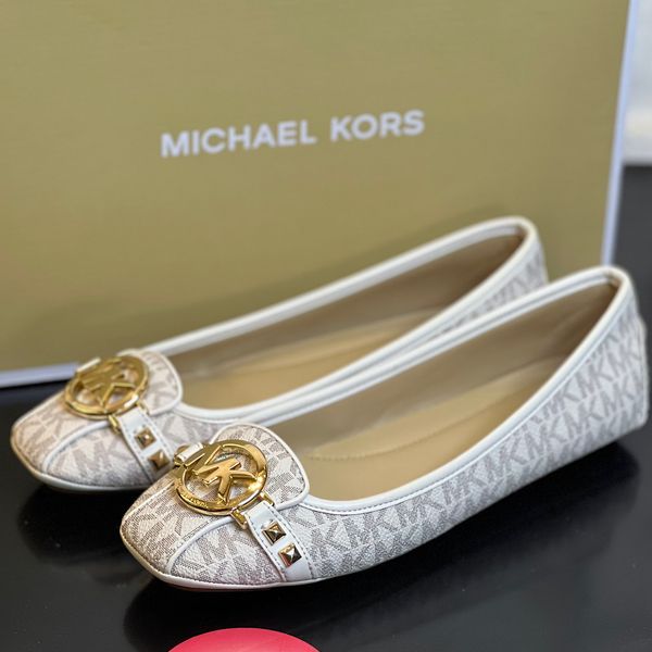کفش زنانه مایکل کورس مدل LOAFER
