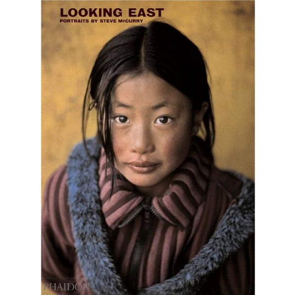كتاب Looking East: Portraits by Steve McCurry اثر Steve McCurry انتشارات فیدون