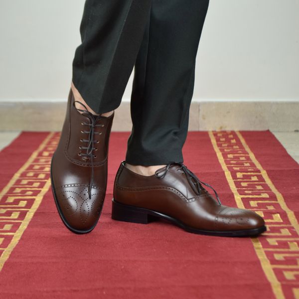 کفش مردانه کرمانی مدل چرم دستدوز طبیعی کد 1073 رنگ قهوه ای
