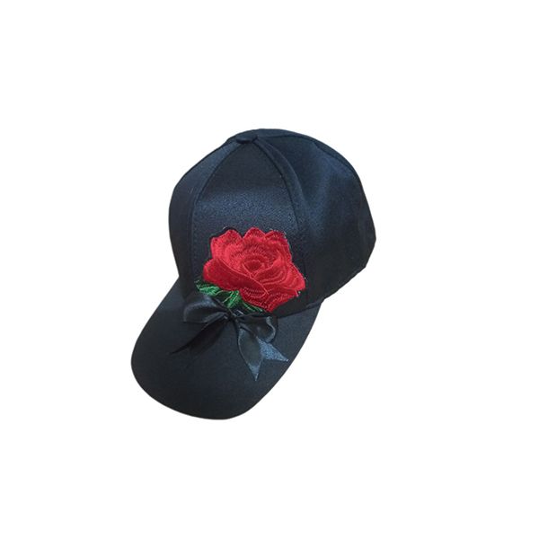 کلاه کپ زنانه مدل گل رز بزرگ