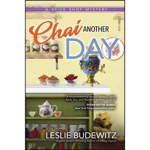 کتاب Chai Another Day  اثر Leslie Budewitz انتشارات Seventh Street Books