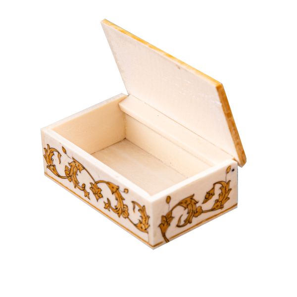 جعبه جواهرات استخوانی طرح بانوی صفوی کد4