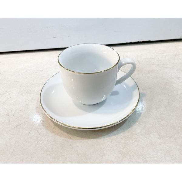 سرویس چای خوری 12 پارچه شرکت صنایع چینی تقدیس مدل لب طلا
