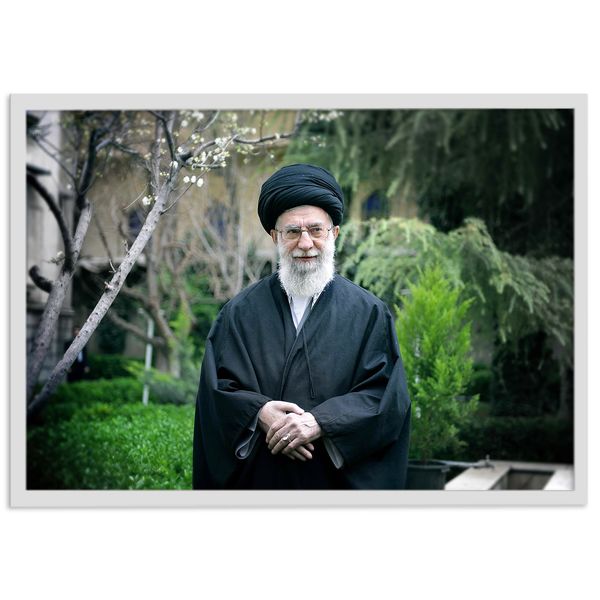 تابلو نوری بکلیت طرح حضرت آیت‌ الله‌العظمی سید علی حسینی خامنه‌ای مدل چراغ دار W-s2086