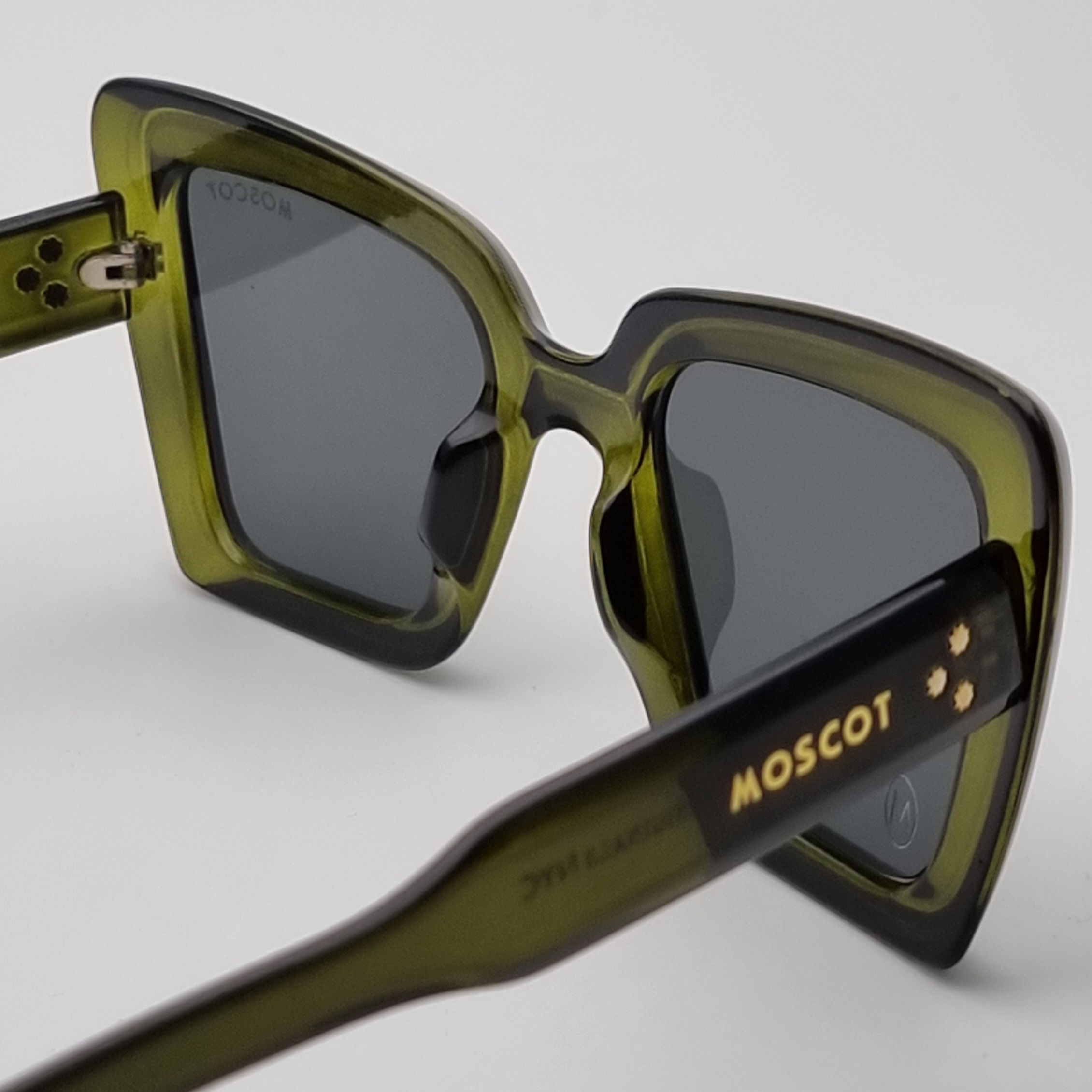 عینک آفتابی موسکوت مدل 6009SB