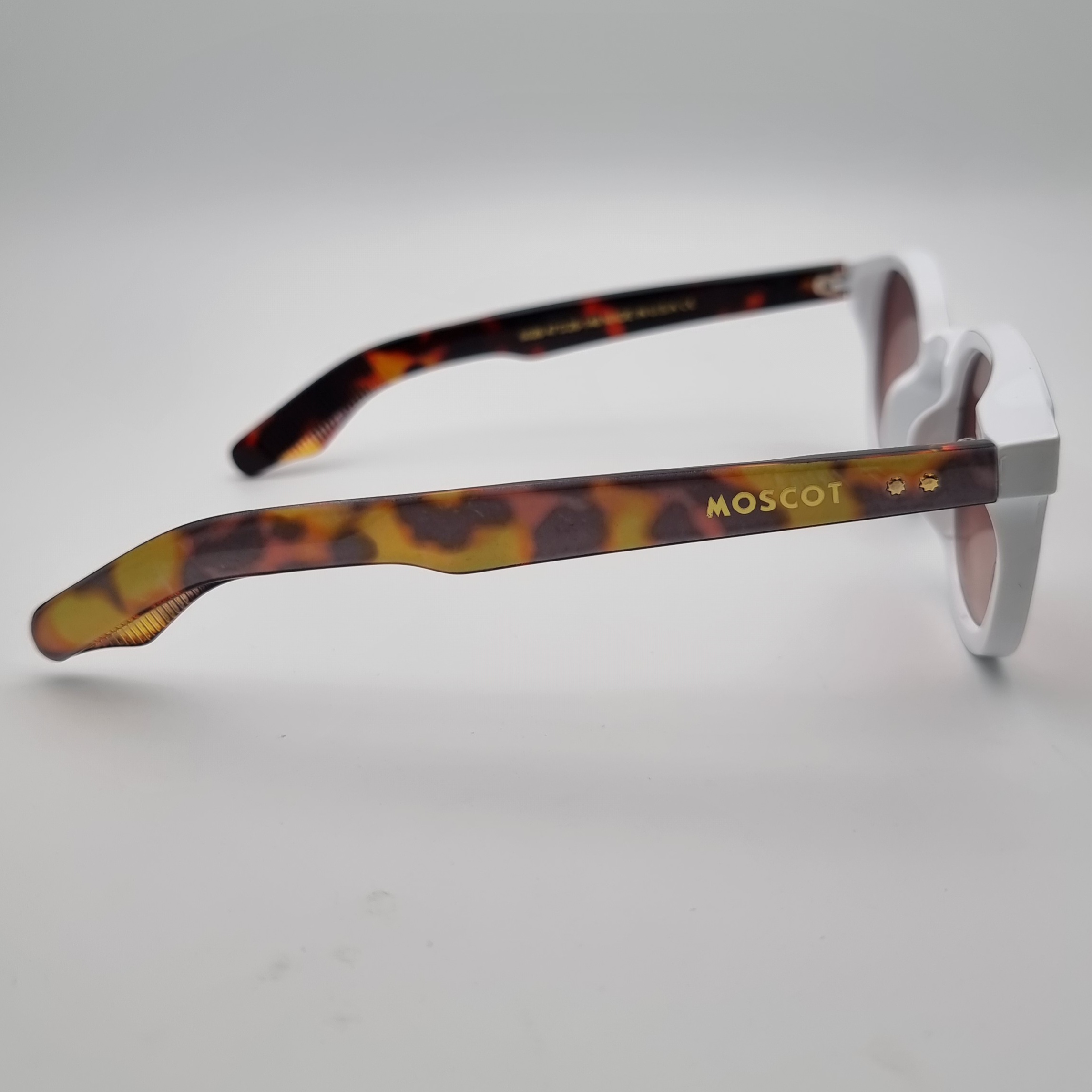 عینک آفتابی موسکوت مدل 6025SF