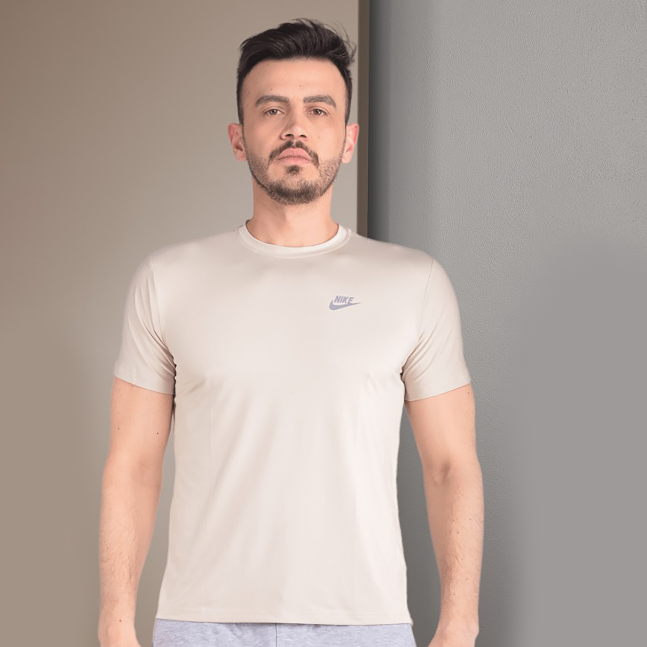 تی شرت آستین کوتاه ورزشی مردانه نایکی مدل 8492 رنگ بژ