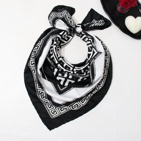 روسری زنانه مدل ابریشم کد ana-5001