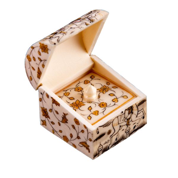 جعبه جواهرات استخوانی طرح چوگان سیاه قلم مدل میشا کد 3