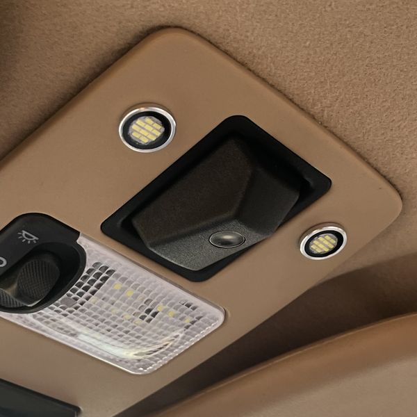  چراغ سقف خودرو مدل luxury01 مناسب برای سمند