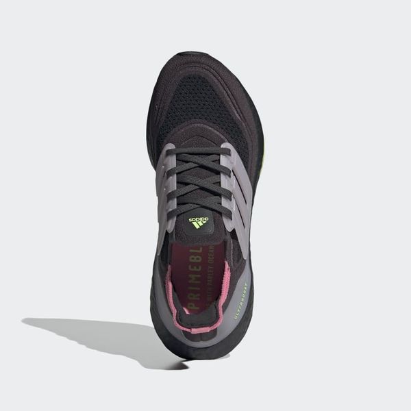 کفش مخصوص دویدن زنانه آدیداس مدل ULTRABOOST s23846