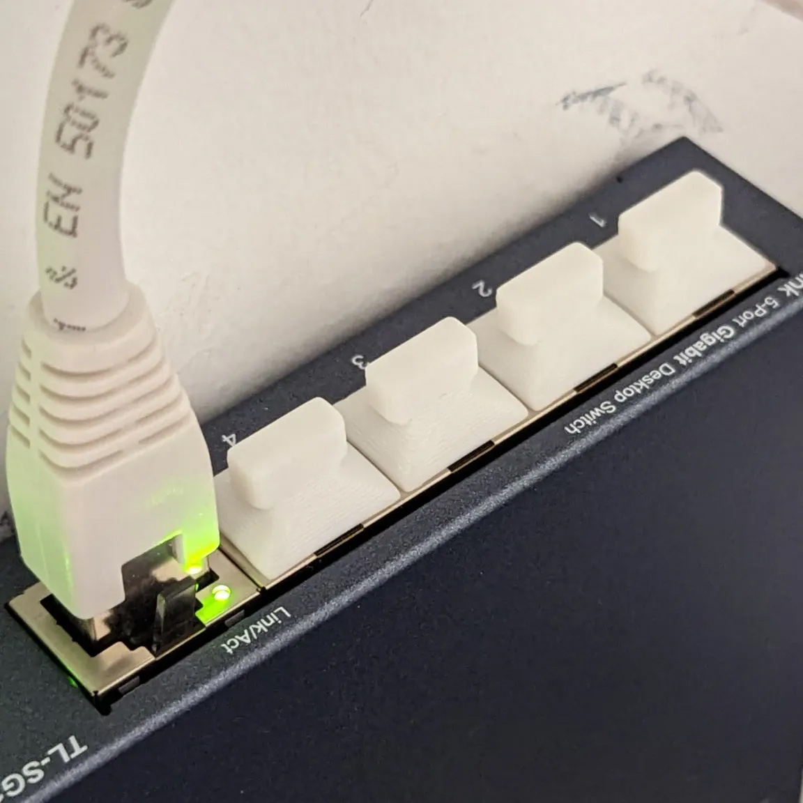 کاور پورت اترنت مدل Ethernet Dust Cover بسته 20 عددی