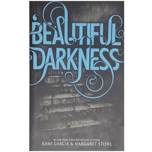 کتاب Beautiful Darkness اثر Kami Garcia انتشارات جنگل