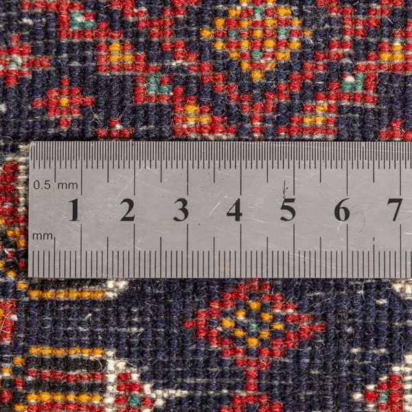 فرش دستبافت یک و نیم متری مدل بلوچ 20.34.2842