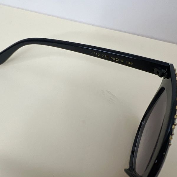 عینک آفتابی زنانه والنتینو مدل V9390