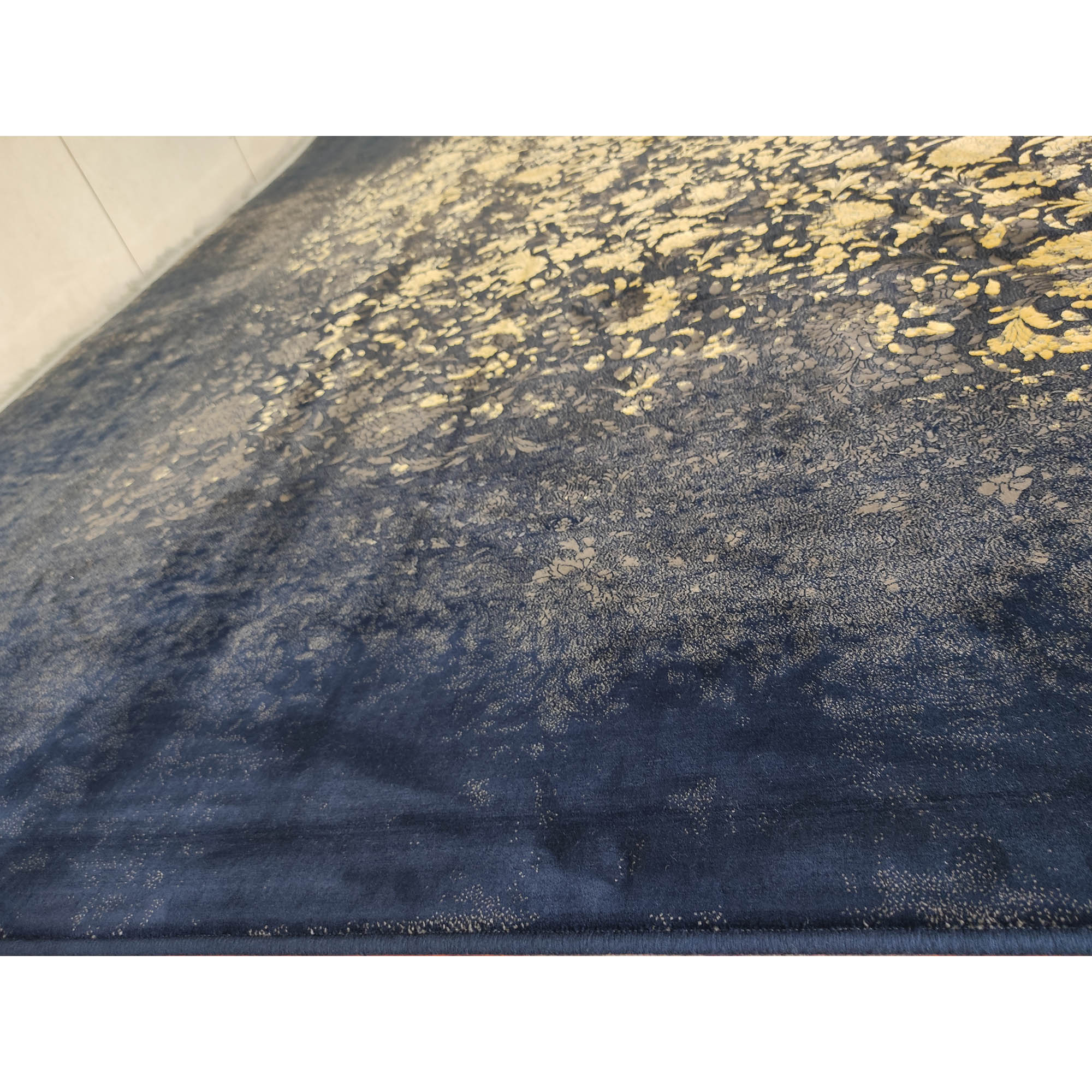 فرش ماشینی زمرد مشهد طرح وینتیج مدل افشان 