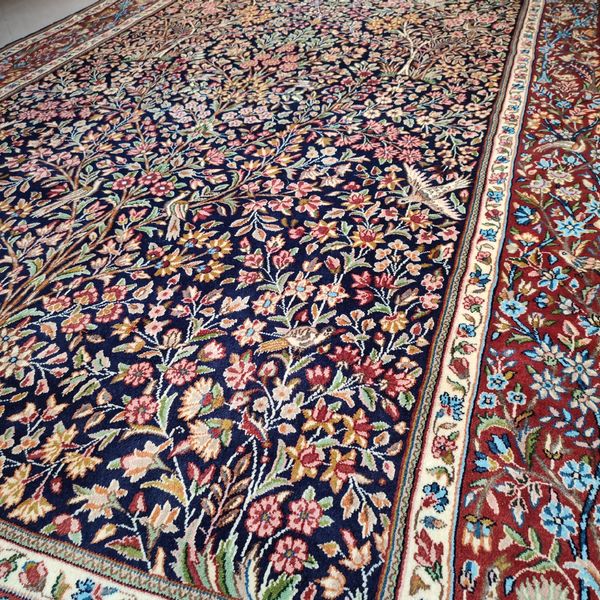 فرش دستباف شش و نیم متری طرح باغ بهشت کرمان مدل حریر AA