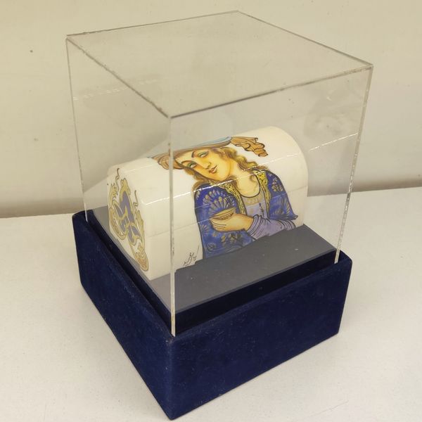جعبه جواهرات استخوانی مدل لیلی مجنون کد 69