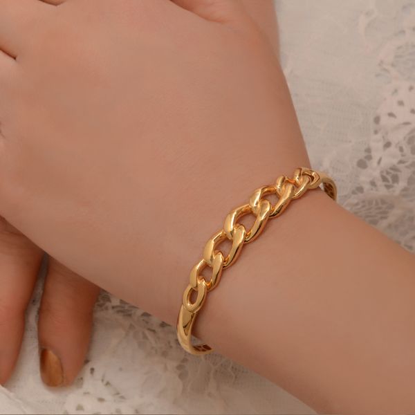 دستبند طلا 18 عیار زنانه طلای مستجابی  کد 67018
