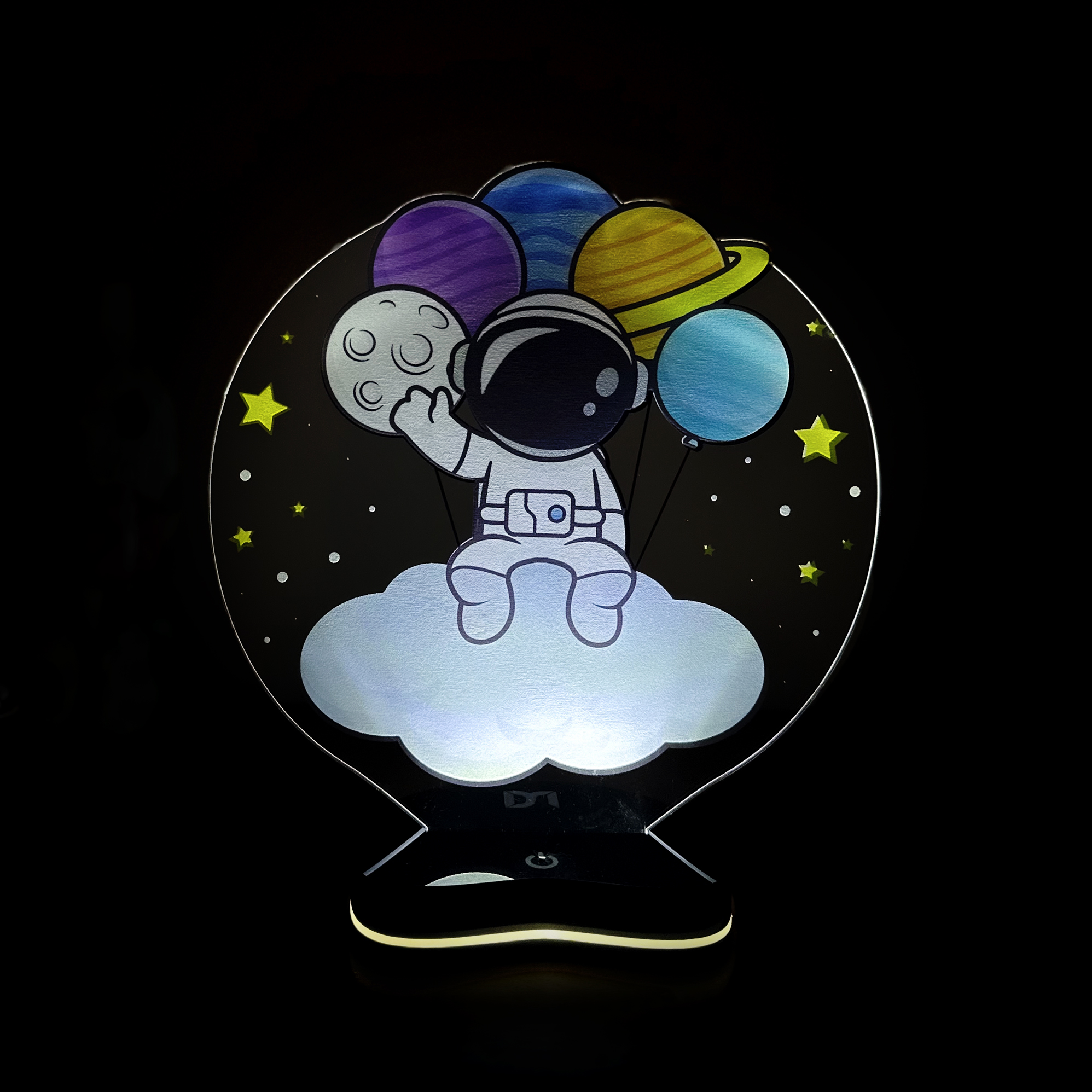 چراغ خواب اتاق کودک دیکوماس طرح فضانورد شب مدل MKD104
