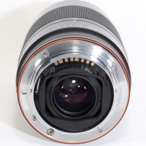 لنز دوربین سونی مدل  sony 75_300mm f4.5-5.6 a mount