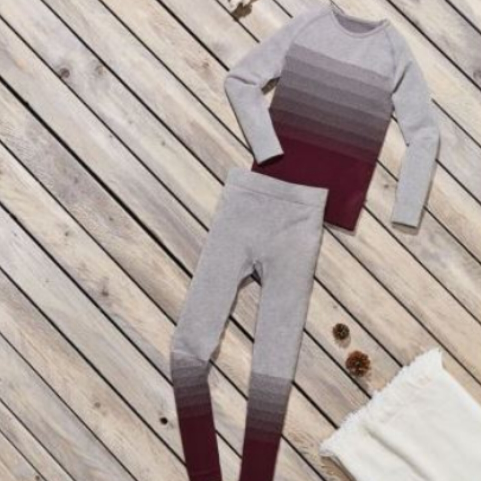 ست تی شرت و لگینگ ورزشی دخترانه پیپرتس مدل b75411