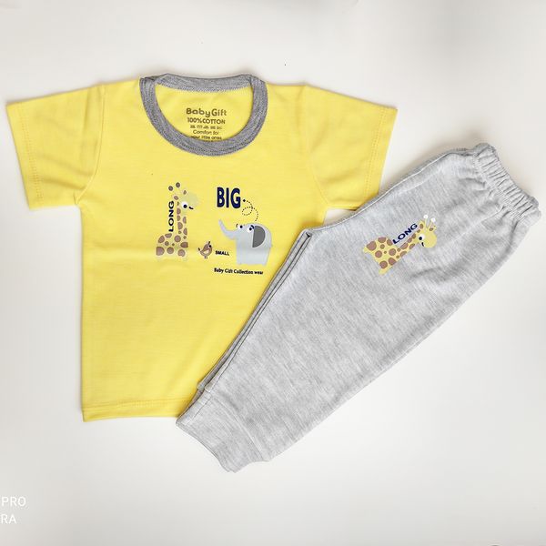 ست تی شرت و شلوار نوزادی بی بی گیفت مدل فیل و زرافه کد 5005