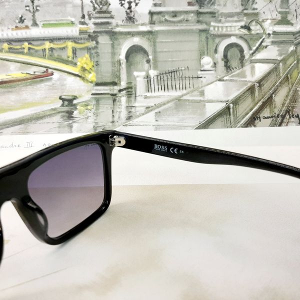 عینک آفتابی هوگو باس مدل 1440Sc01