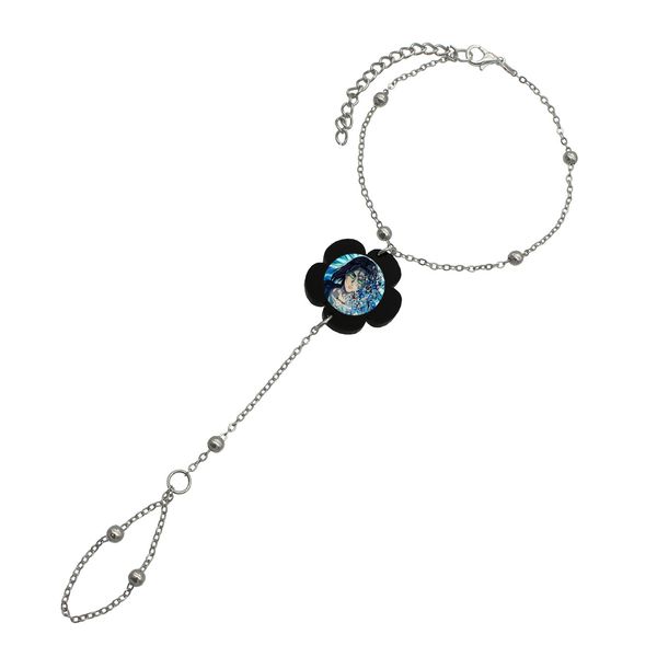 دستبند زنانه ناکسیگو مدل تمیمه طرح اتک آن تایتان کد TM11163