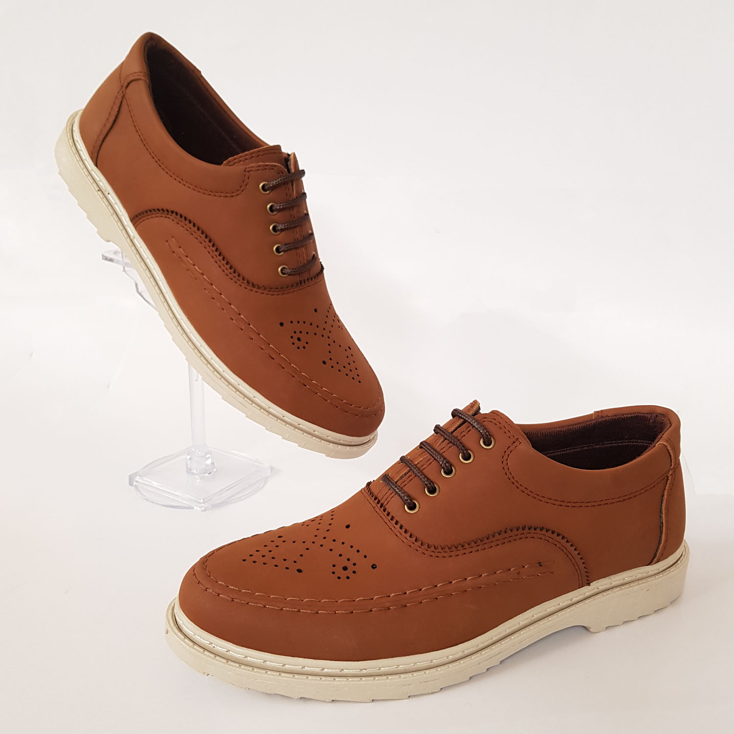 کفش مردانه مدل کلاسیک کد pnt رنگ عسلی
