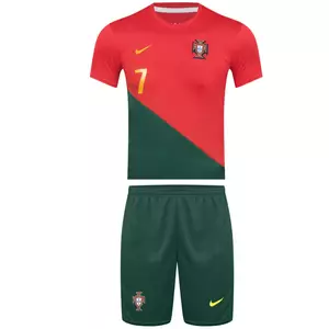 ست پیراهن و شورت ورزشی طرح تیم ملی پرتغال مدل رونالدو 2022