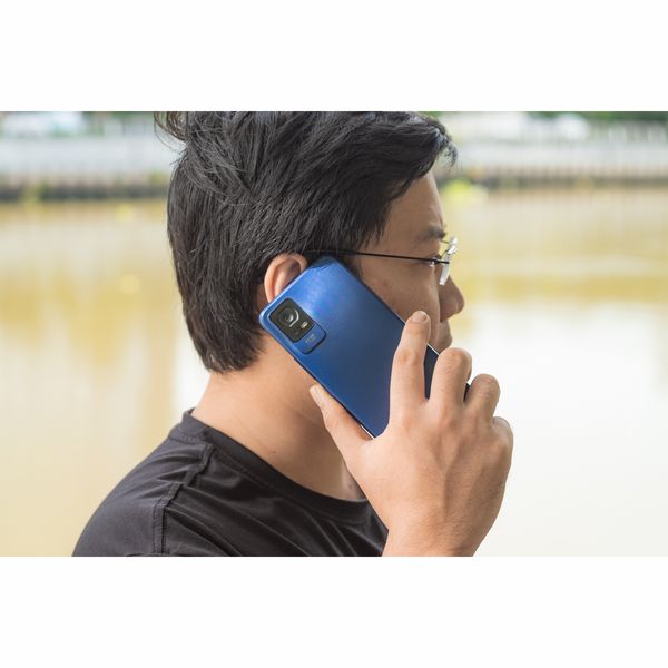 گوشی موبایل تی سی ال مدل 408 دو سیم کارت ظرفیت 128 گیگابایت و رم 4 گیگابایت